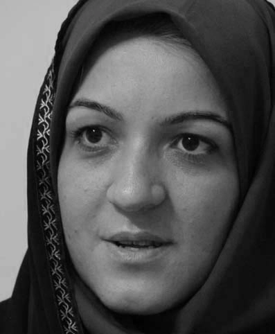 عالیه مهرابی